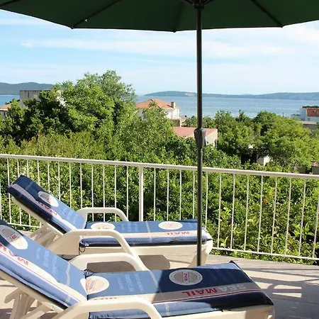 Comfortable Between Split And Trogir Kastela